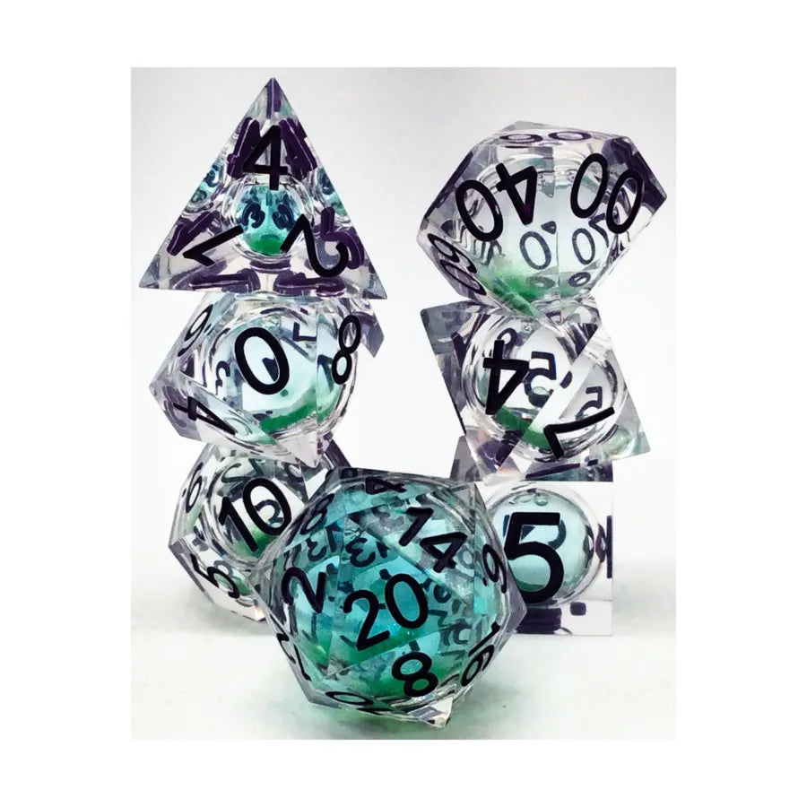 Dice Chronicle: Poly 7 Set Cube Liquid Core Molten