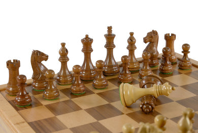 Chess Set Worldwise: 4in Majestic Acacia/Boxwood Chess Pieces on Inlaid Beechwood Chest