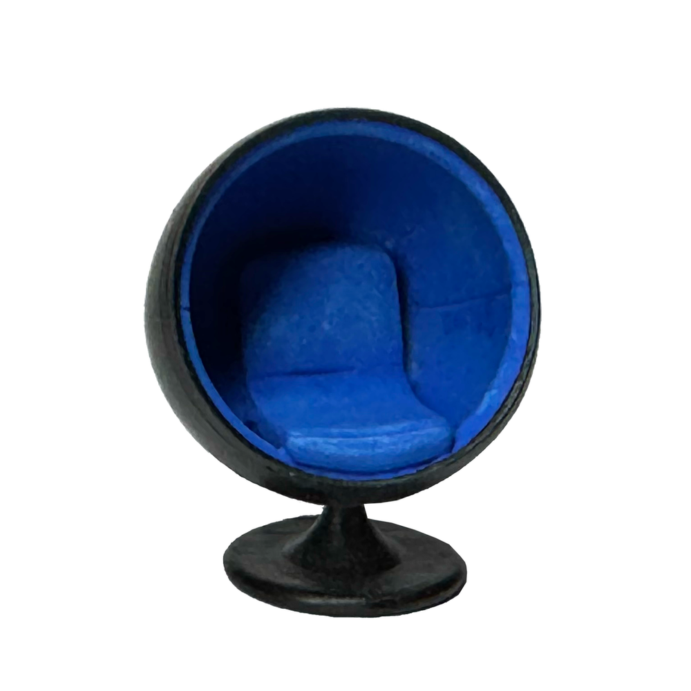 Mini Terrain Crooked: Globe Chair