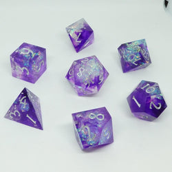 Dice Chronicle: Poly 7 Set Cube Liquid Core Molten