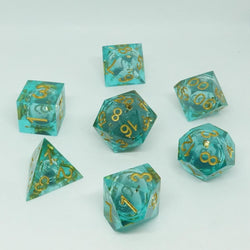 Dice Chronicle: Poly 7 Set Cube Liquid Core Molten