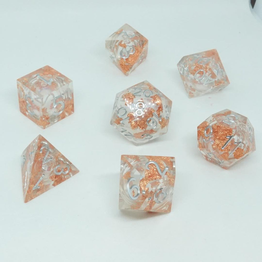 Dice Chronicle: Poly 7 Set Cube Liquid Core Molten