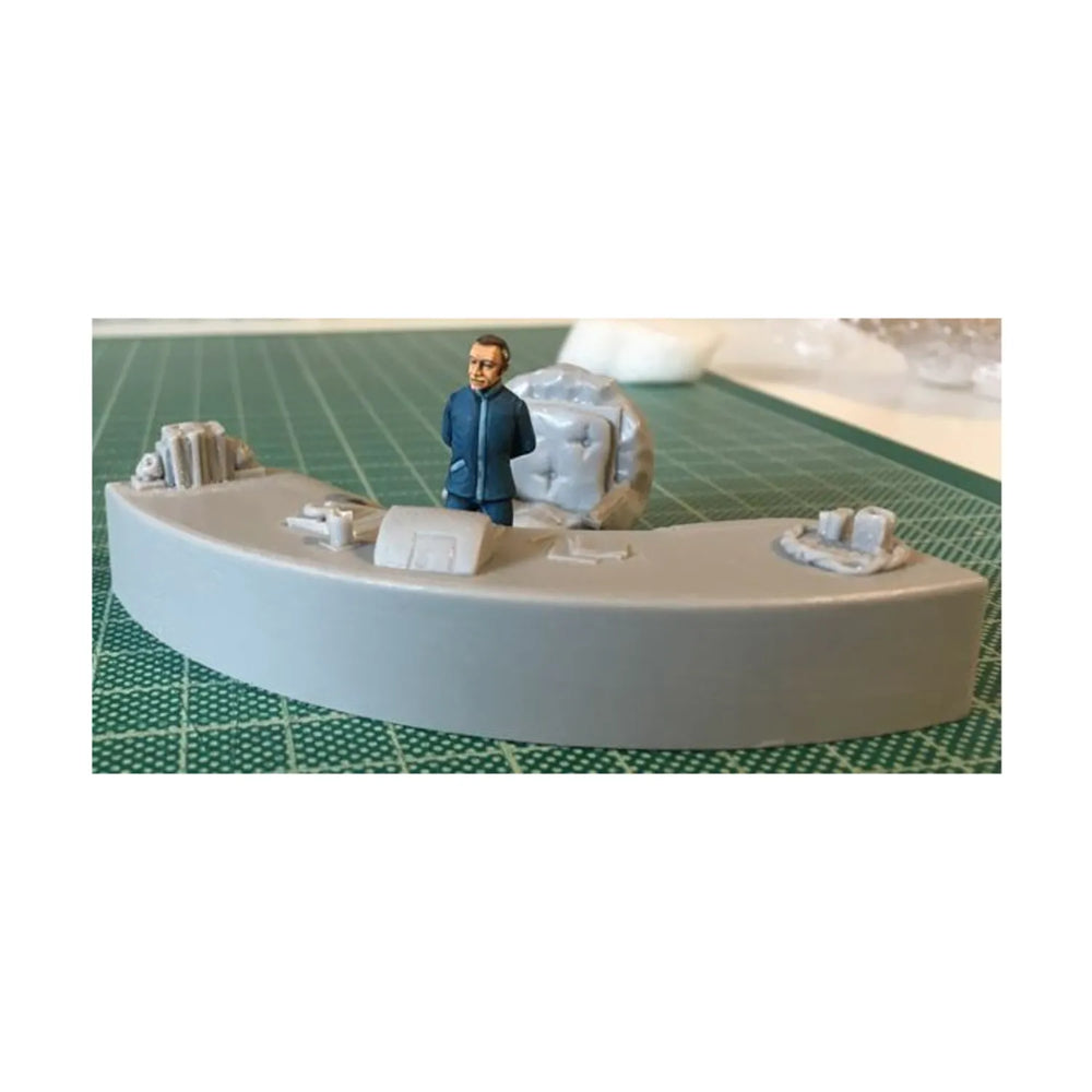 Mini Terrain Crooked: Executive Desk