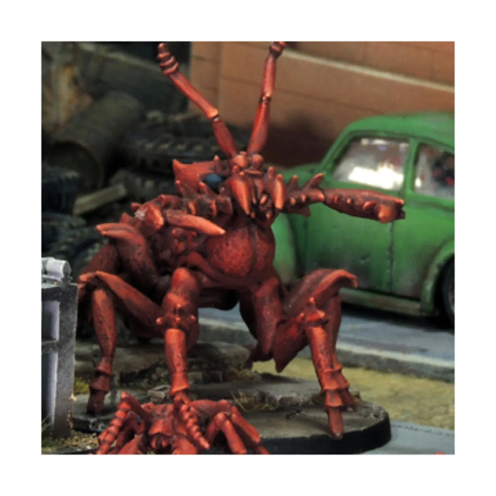 Mini Crooked Modern: Ant Queen
