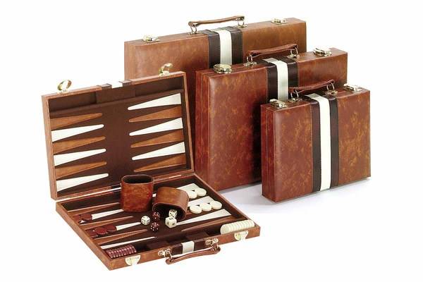 Backgammon Brown & White