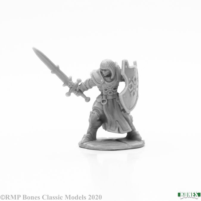 Mini Reaper Bones: Ava Justinia Female Templar