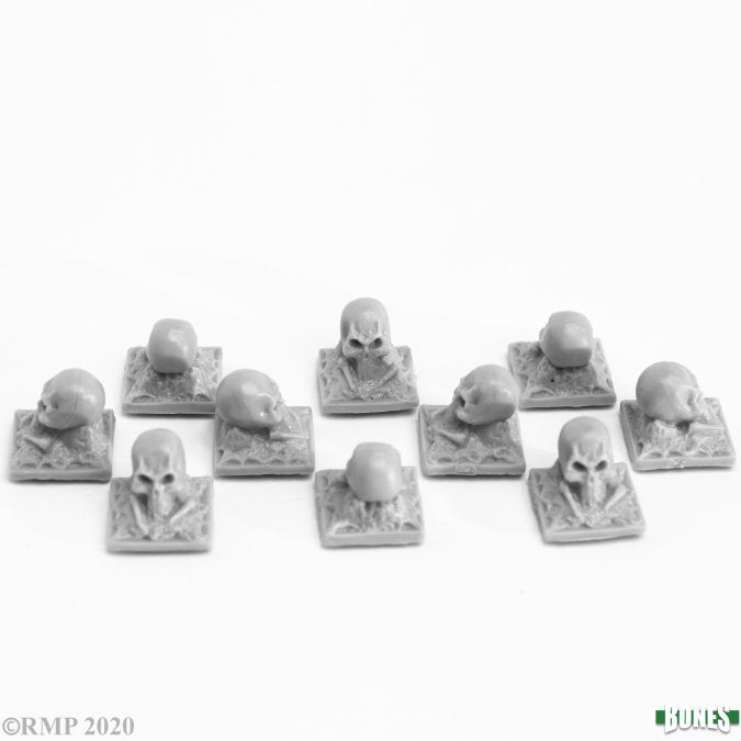 Mini Reaper Bones: Graveyard Finial: Skulls